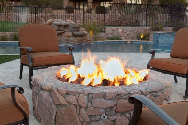 Fire Pits & Fireplaces